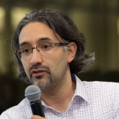 Picture of Rodrigo F. Morales Lab